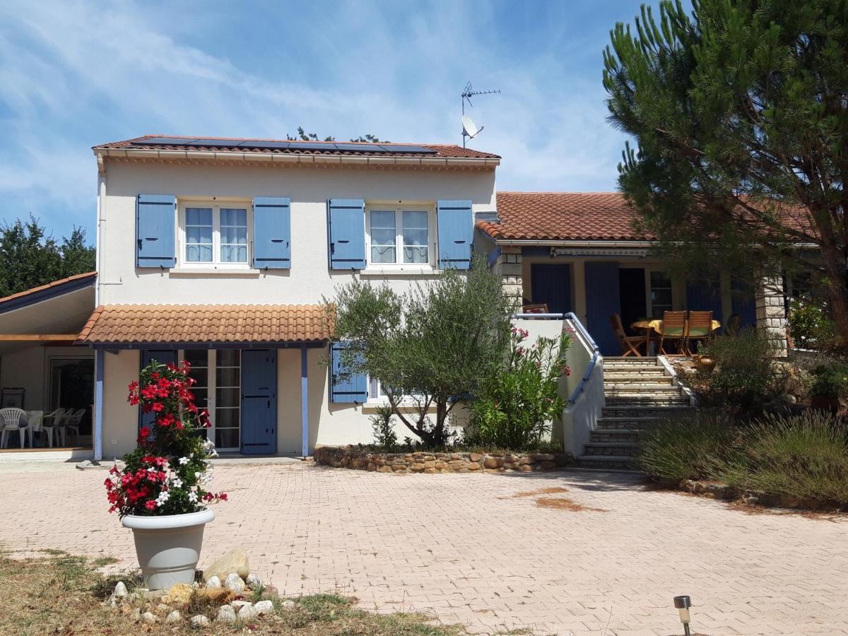Gite Ma Vie La 3 Etoiles, Jacuzzi, Animaux Acceptes Saint-Julien-de-Cassagnas 外观 照片